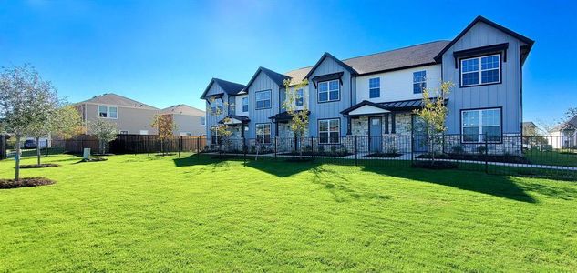 New construction Townhouse house 1602 Palladio, Princeton, TX 75407 - photo 0