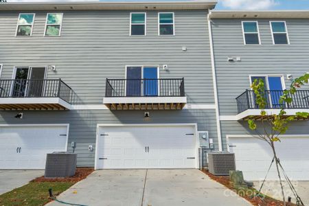 New construction Townhouse house 111 Kona Ln, Fort Mill, SC 29708 plan Pembrooke - image