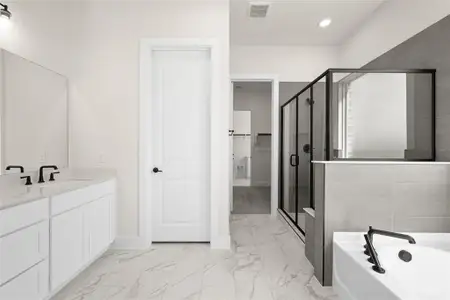 New construction Single-Family house 2001 Woodland Rd, Weatherford, TX 76088 - image 2