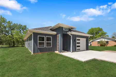 New construction Single-Family house 115 Gibson Ln, Valley View, TX 76272 - image