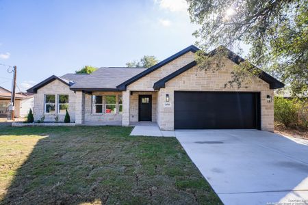 New construction Single-Family house 14910 Lytle Somerset St, Lytle, TX 78052 - photo 0