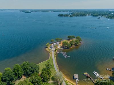 New construction Single-Family house 8405 Ranger Island Marina Rd, Denver, NC 28037 null- photo 10 10