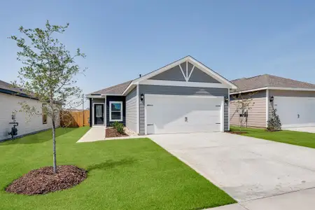 New construction Single-Family house 8325 White Wolf Trl, Ponder, TX 76259 - image