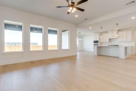 New construction Single-Family house 1605 Sequoia Wy, Burleson, TX 76028 plan Kyler - image 19