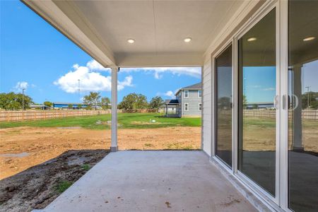 New construction Single-Family house 226 Great Northern Dr, Cedar Creek, TX 78612 Elderberry- photo 4 4