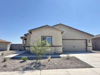 New construction Single-Family house 675 N Crowned Dove Trl, Casa Grande, AZ 85122 Pine- photo 0 0