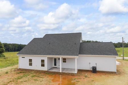 New construction Single-Family house 633 Racetrack Rd, Toccoa, GA 30577 - image