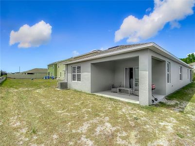 New construction Single-Family house 1304 Berry Ln, Davenport, FL 33837 null- photo 35 35