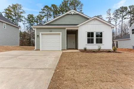 New construction Single-Family house 5212 Tyndall Dr, Sanford, NC 27330 plan Vantage - image