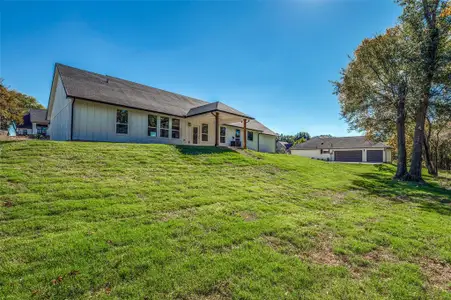 New construction Single-Family house 206 Splitrail Dr, Mabank, TX 75143 - image