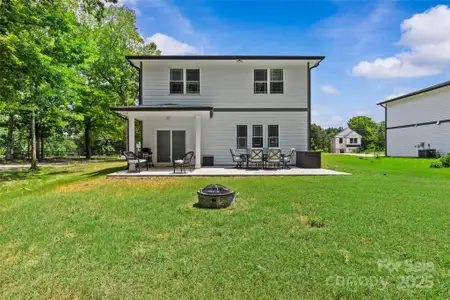 New construction Single-Family house 8925 Harrisburg Rd, Charlotte, NC 28215 - image