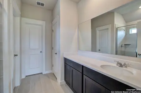 New construction Single-Family house 3550 Twin Dish Wy, New Braunfels, TX 78130 plan Blanton - image