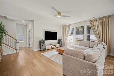 New construction Single-Family house 14107 Belmont Greene Dr, Charlotte, NC 28213 - image 12