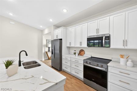 New construction Single-Family house 1423 Sw 1St Ter, Cape Coral, FL 33991 plan The Coral Haven - image 16