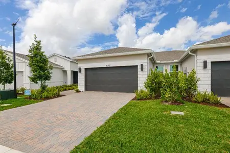 New construction Single-Family house 10307 Nw Dreamweaver Rd, Port St. Lucie, FL 34987 - image