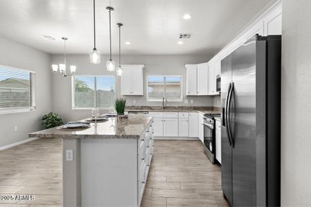 New construction Single-Family house 9460 W Hartigan Ln, Arizona City, AZ 85123 null- photo 5 5