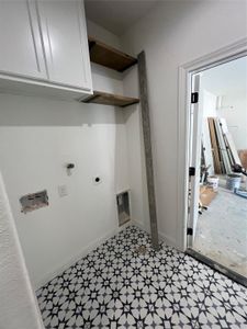 New construction Single-Family house 109 Cove Pt, Conroe, TX 77356 - image 12