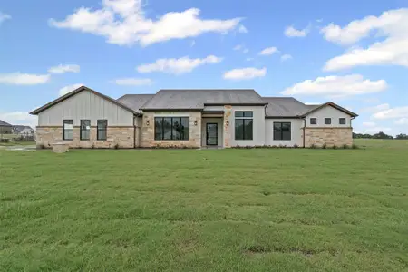 New construction Single-Family house 452 Royal Santana Run, Weatherford, TX 76087 - image