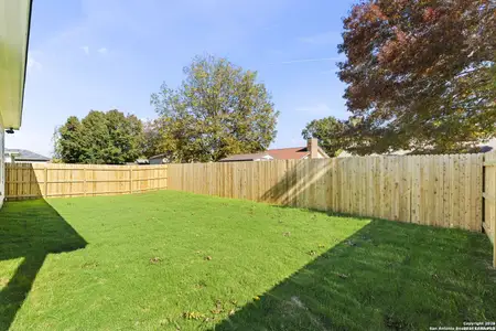 New construction Single-Family house 301 Club Vw E, Seguin, TX 78155 - image 3
