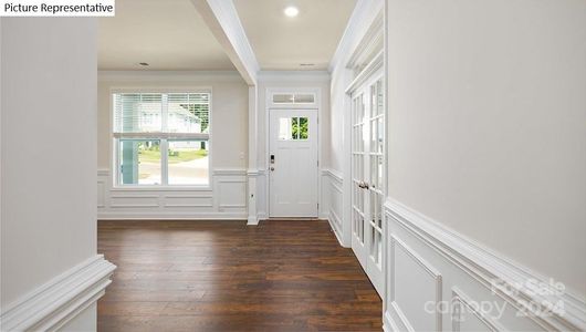 Entry hall. Sample picture - (trim will be New & different)