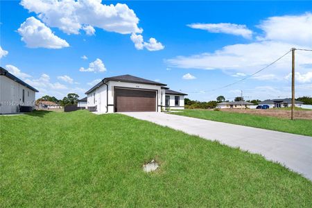 New construction Single-Family house 914 Manresa Ave S, Lehigh Acres, FL 33974 - image