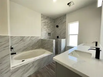 New construction Single-Family house 7819 Angus St, Houston, TX 77028 - image