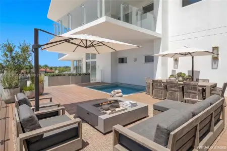 New construction Condo house 2221 Se 17Th St, Unit 301, Fort Lauderdale, FL 33316 - image