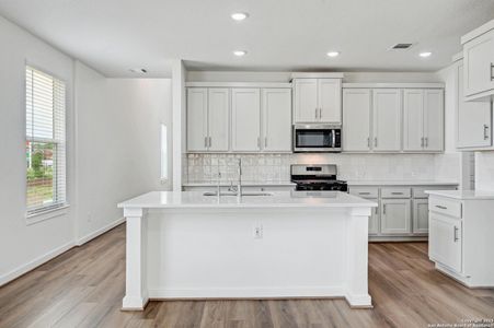 New construction Single-Family house 6014 Calgary Park, San Antonio, TX 78233 Pembrook- photo 5 5