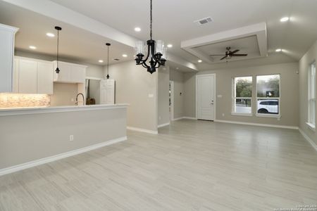 New construction Single-Family house 8026 Airlift Ave, San Antonio, TX 78227 null- photo 5 5