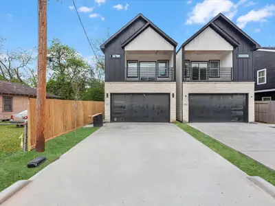 New construction Single-Family house 991 S Lane, Houston, TX 77088 - image