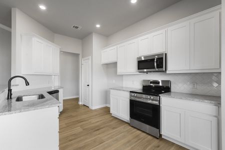 New construction Single-Family house 415 Rose St, Cleburne, TX 76033 plan Sherwood - image 9