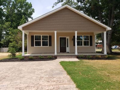 New construction Single-Family house 511 W Noble Street, Selma, NC 27576 - photo 0