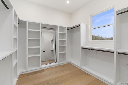 New construction Single-Family house 1172 Buckskin Trl, Bandera, TX 78003 - image 9