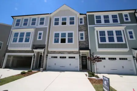 New construction Townhouse house 10041 Secluded Garden Dr, Apex, NC 27523 plan Buckingham - image