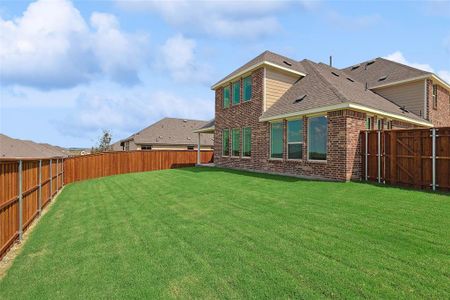 New construction Single-Family house 741 Carriage Hill Rd, Midlothian, TX 76065 Premier Series - Rosewood- photo 2 2