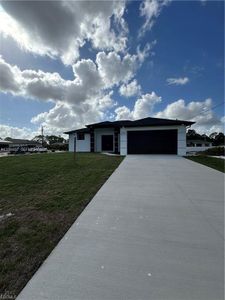 New construction Single-Family house 3701 28Th St Sw, Lehigh Acres, FL 33976 - image