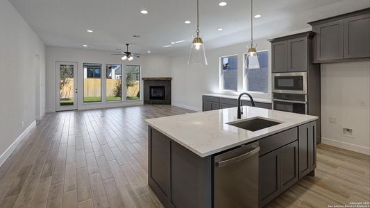 New construction Single-Family house 129 Brown Swiss Rdg, Boerne, TX 78006 plan 2373H - image 11