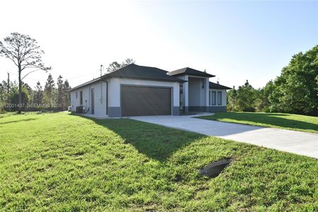 New construction Single-Family house 920 Edward Ave, Lehigh Acres, FL 33936 - image