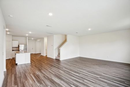 New construction Single-Family house 3706 Quartz Manor Dr, Angleton, TX 77515 plan Sagan - image 17