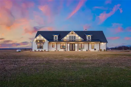 New construction Single-Family house 2180 County Rd 237, Gainesville, TX 76240 - image