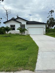 New construction Single-Family house 136 Lomas Rd Rd, Rotonda West, FL 33947 - image