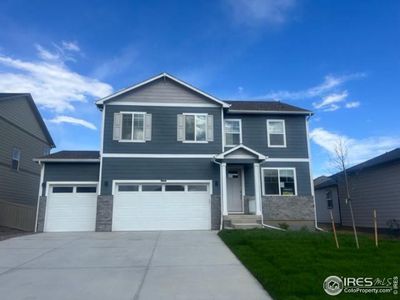 New construction Single-Family house 1560 Vantage Pkwy, Berthoud, CO 80513 - photo 0