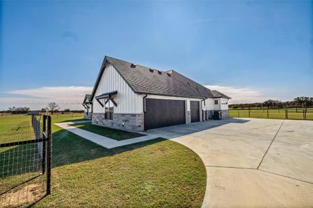 New construction Single-Family house 310 Runyan Ranch Rd, Tolar, TX 76476 - image
