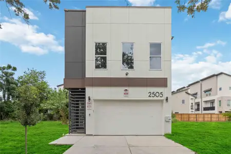 New construction Single-Family house 2505 Anita St, Houston, TX 77004 - image