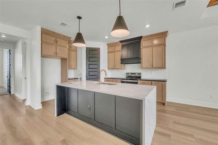 New construction Single-Family house 307 Boots Ct, Lorena, TX 76655 plan Barton Creek - image 8