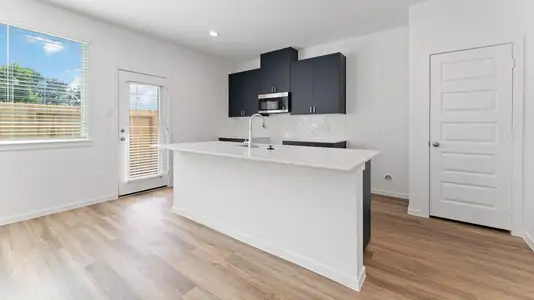 New construction Single-Family house 7709 Inwood Hills Ln, Houston, TX 77088 plan BOXWOOD - image