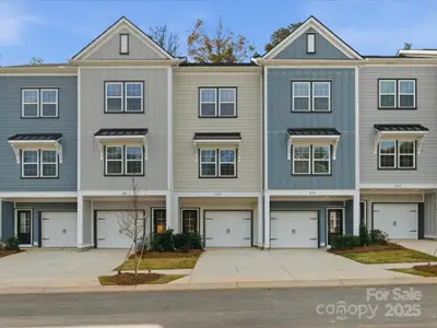New construction Townhouse house 3136 Butler Hill Dr, Matthews, NC 28105 - image