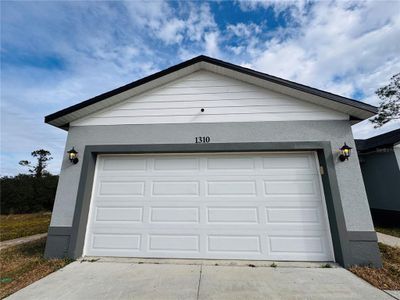 New construction Single-Family house 1310 Homosassa Dr, Kissimmee, FL 34759 - image