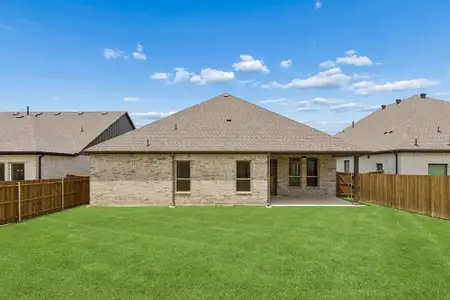 New construction Single-Family house 1007 Blue Mist Ct, Justin, TX 76247 plan Cedarwood I - image 3
