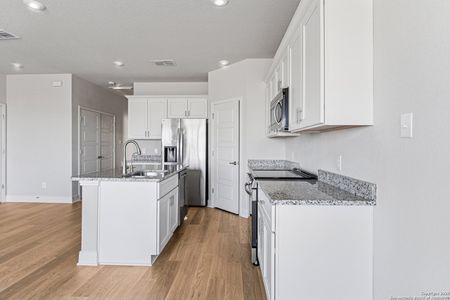 New construction Multi-Family house 7137 Magnolia Crk, San Antonio, TX 78252 plan Lyon - image 15